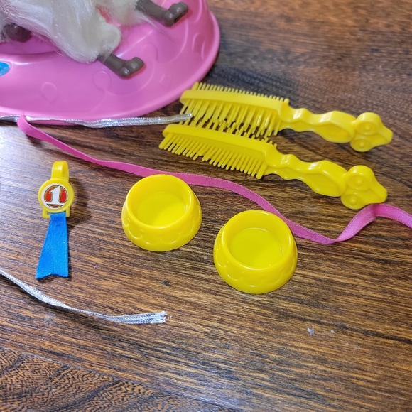 Vintage Mattel 1979 Beauty Barbie doll's dog - Picture 5 of 13